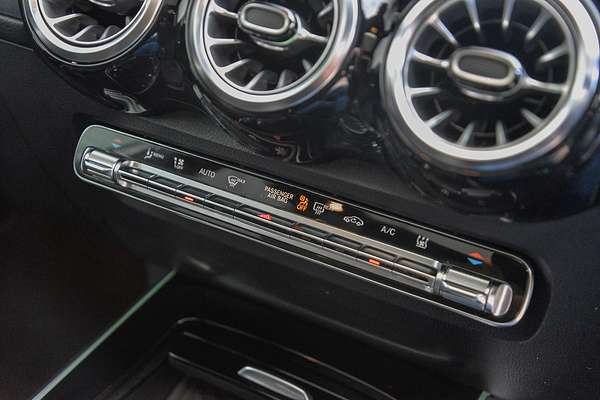 2023 Mercedes-Benz EQB EQB350 X243
