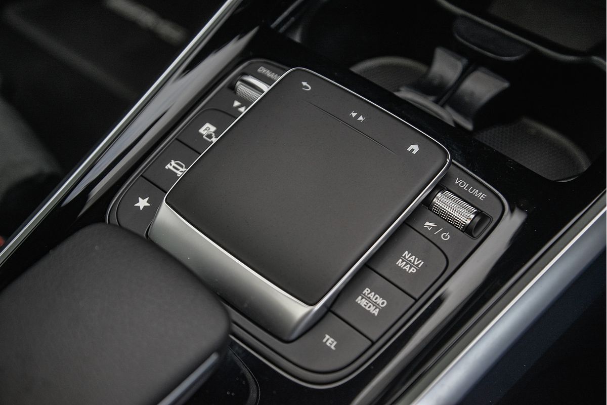 2023 Mercedes-Benz EQB EQB350 X243