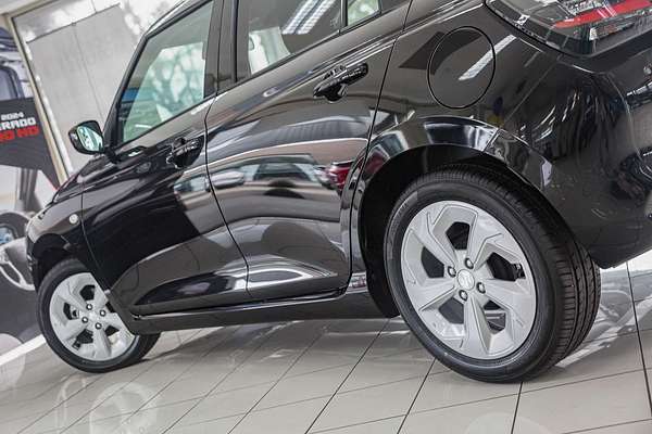 2025 Suzuki Swift Hybrid Plus UZ