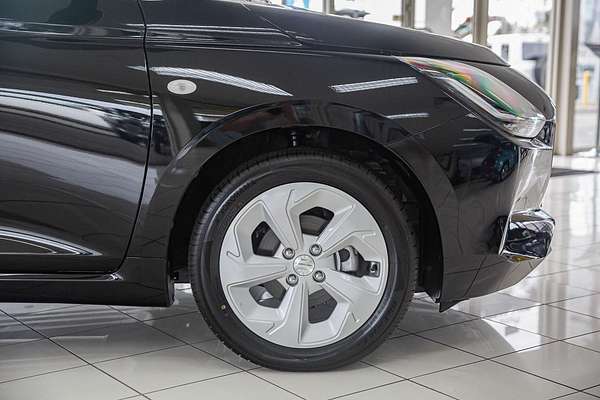 2025 Suzuki Swift Hybrid Plus UZ