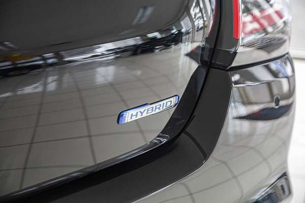 2025 Suzuki Swift Hybrid Plus UZ