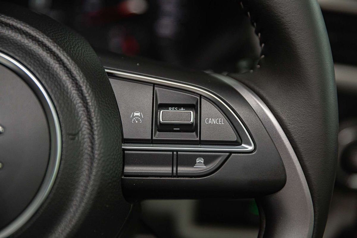 2025 Suzuki Swift Hybrid Plus UZ