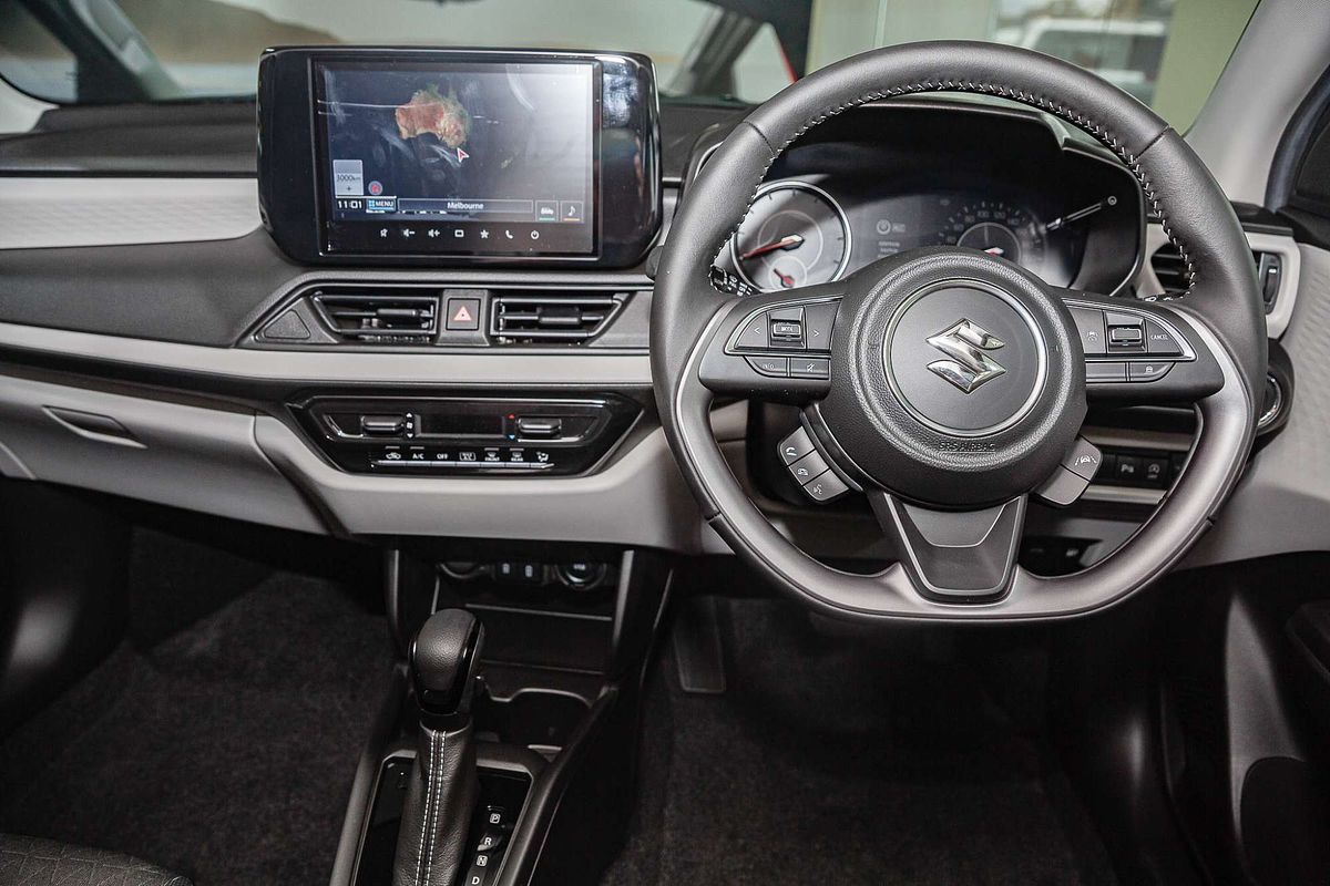 2025 Suzuki Swift Hybrid Plus UZ