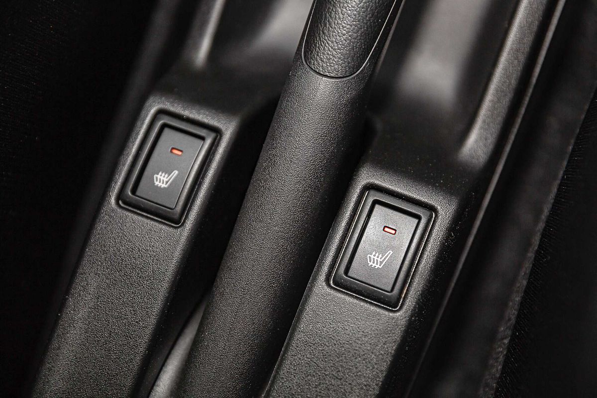2025 Suzuki Swift Hybrid Plus UZ