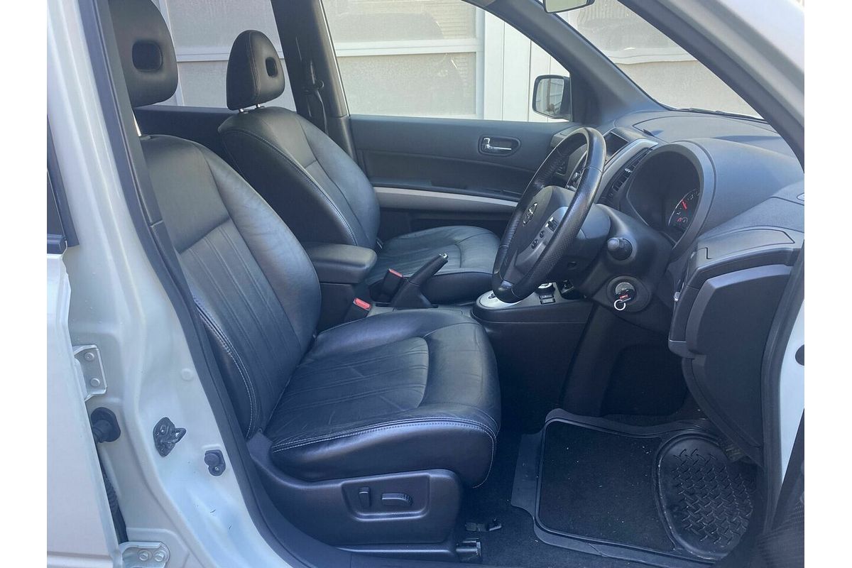 2013 Nissan X-TRAIL ST-L T31