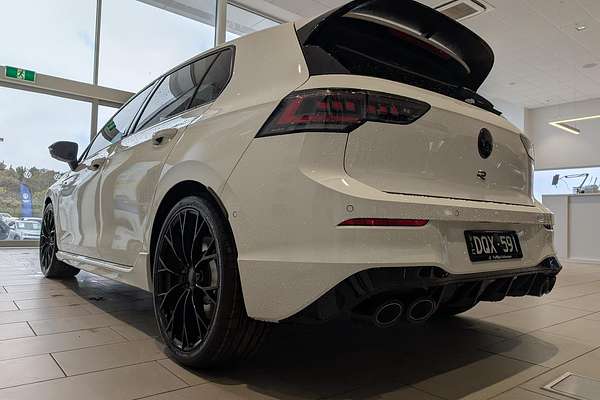 2025 Volkswagen Golf R Black Edition 8.5