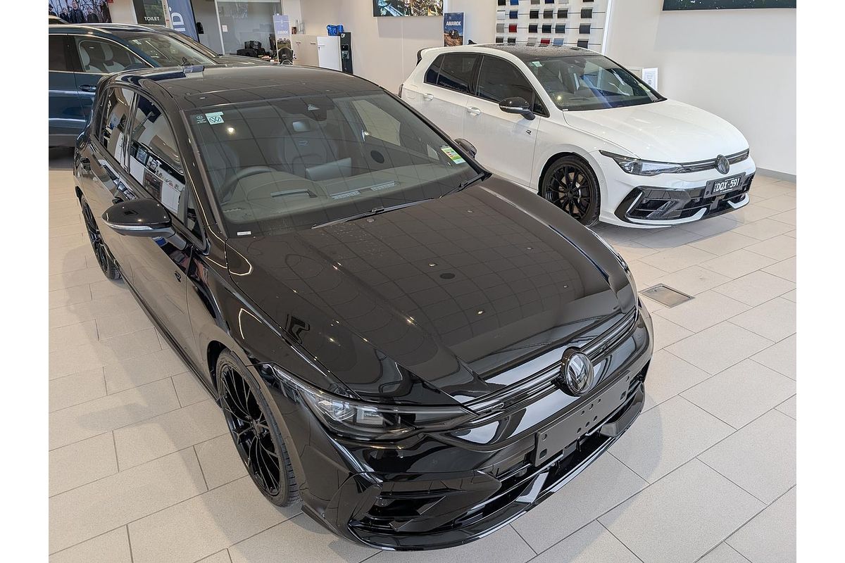 2025 Volkswagen Golf R Black Edition 8.5
