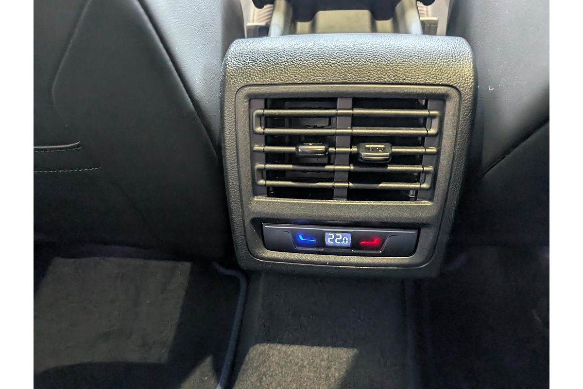 2025 Volkswagen Golf R Black Edition 8.5