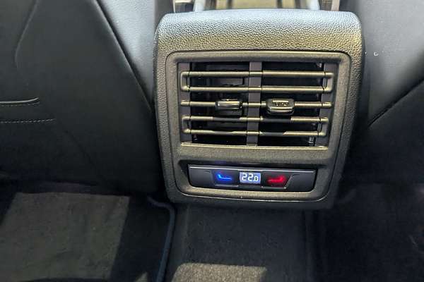 2025 Volkswagen Golf R Black Edition 8.5