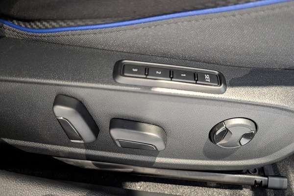 2025 Volkswagen Golf R Black Edition 8.5