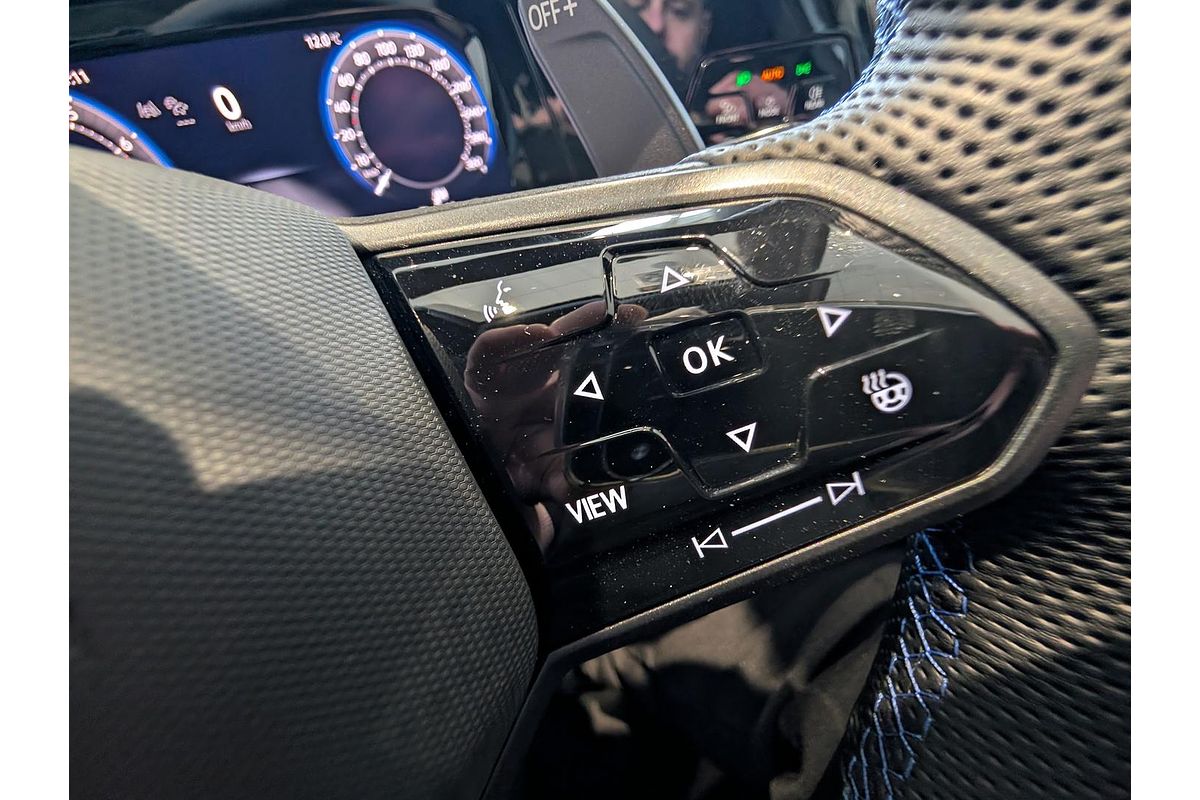 2025 Volkswagen Golf R Black Edition 8.5