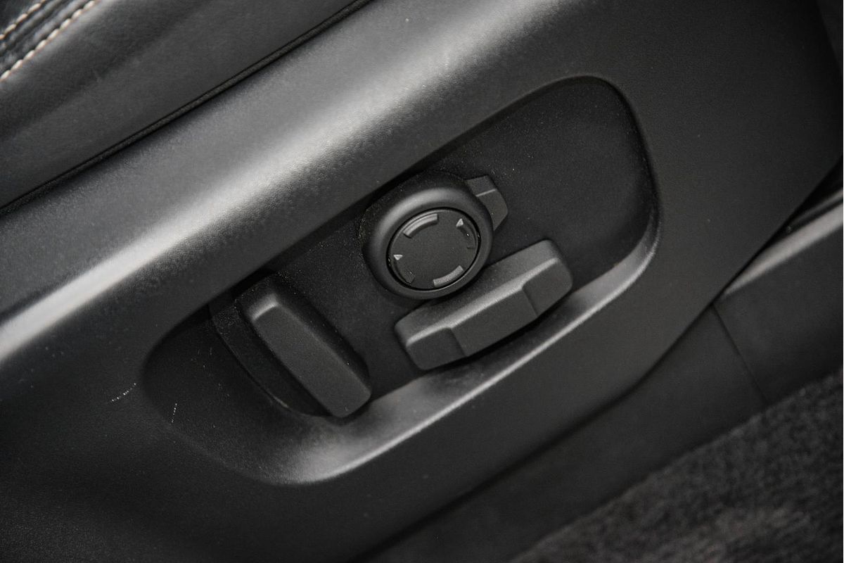 2021 Land Rover Discovery P360 R-Dynamic HSE Series 5