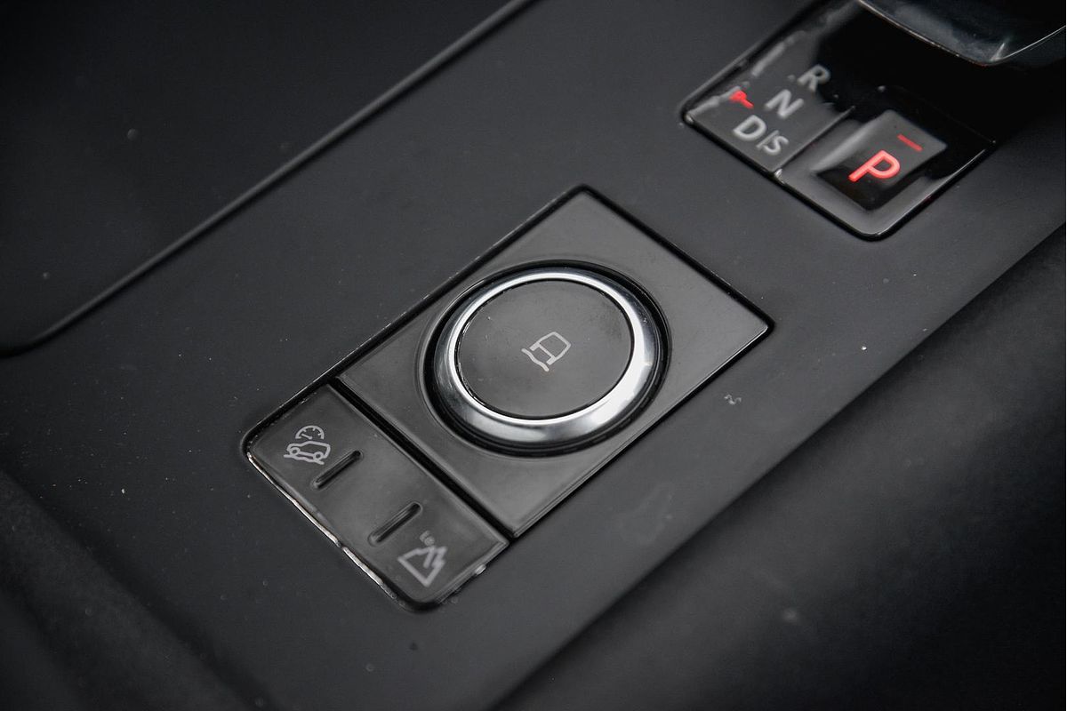 2021 Land Rover Discovery P360 R-Dynamic HSE Series 5