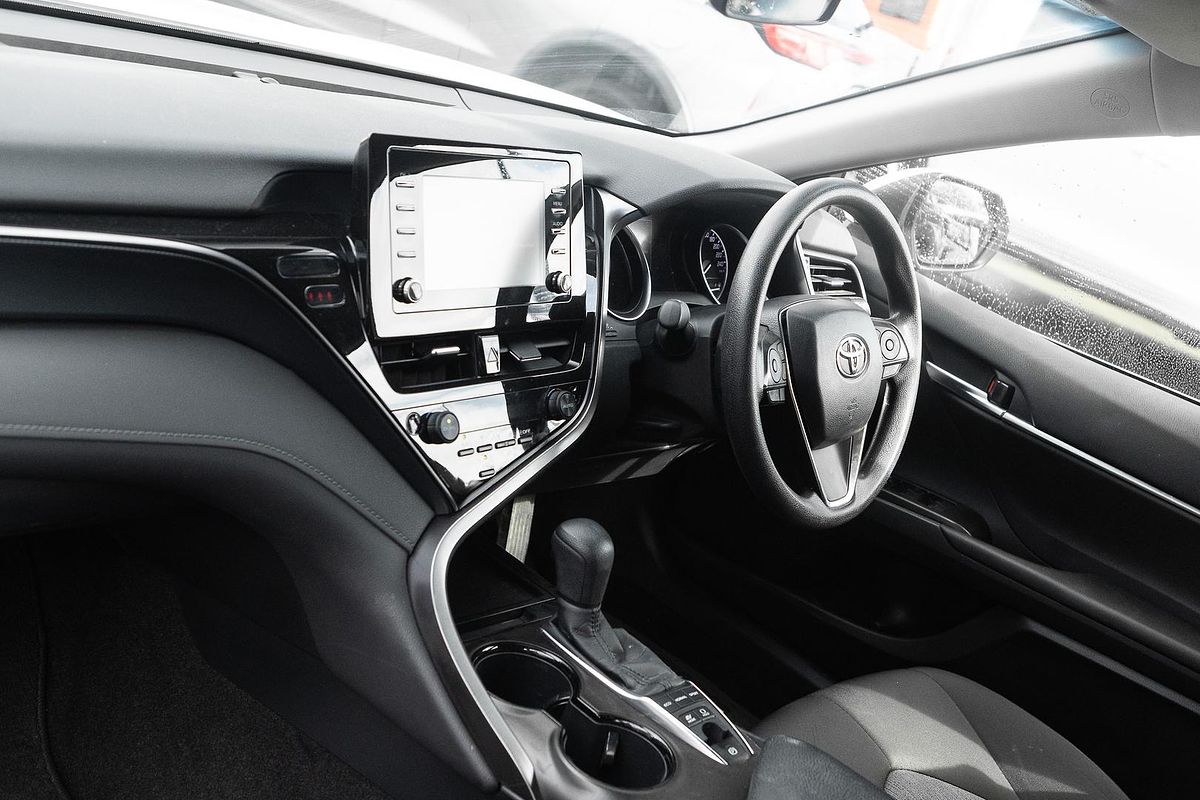 2024 Toyota Camry Ascent AXVH70R