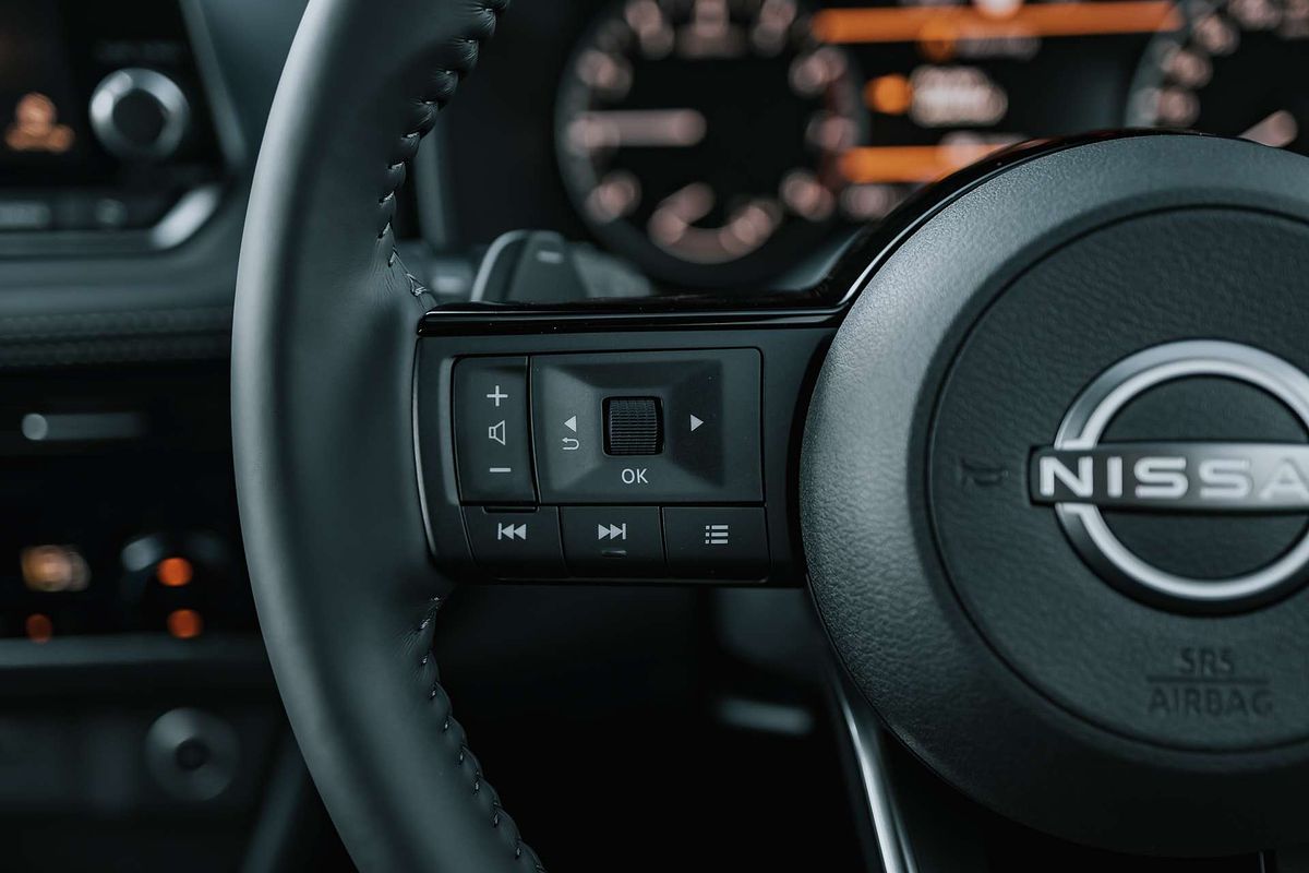 2025 Nissan X-TRAIL ST-L T33