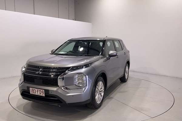 2022 Mitsubishi Outlander ES ZM