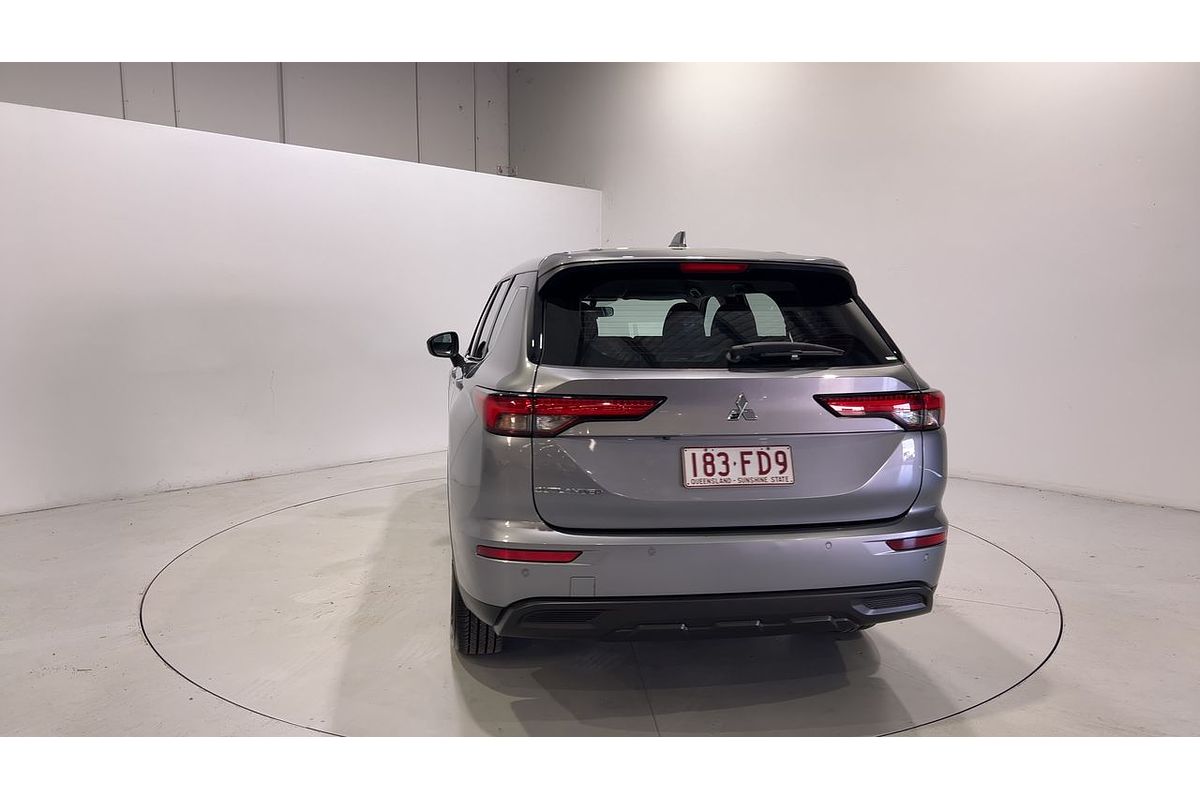 2022 Mitsubishi Outlander ES ZM