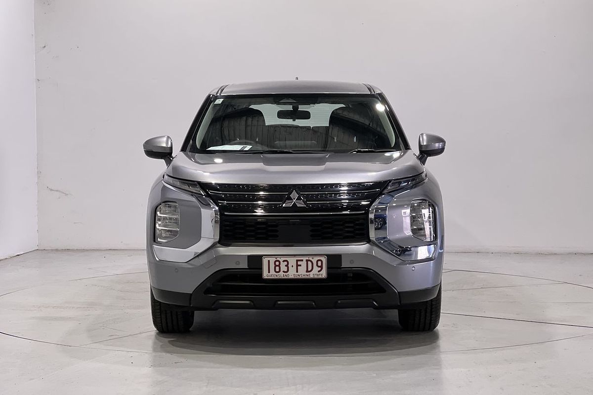 2022 Mitsubishi Outlander ES ZM