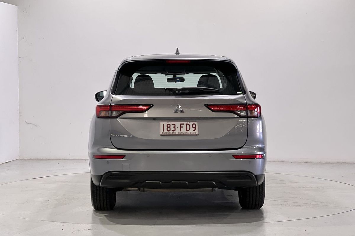 2022 Mitsubishi Outlander ES ZM