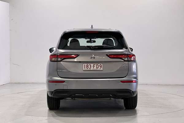 2022 Mitsubishi Outlander ES ZM