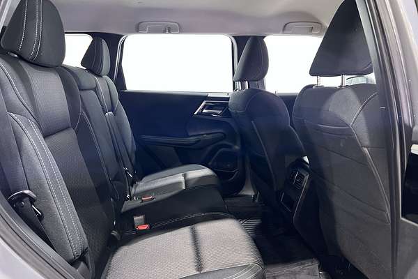 2022 Mitsubishi Outlander ES ZM