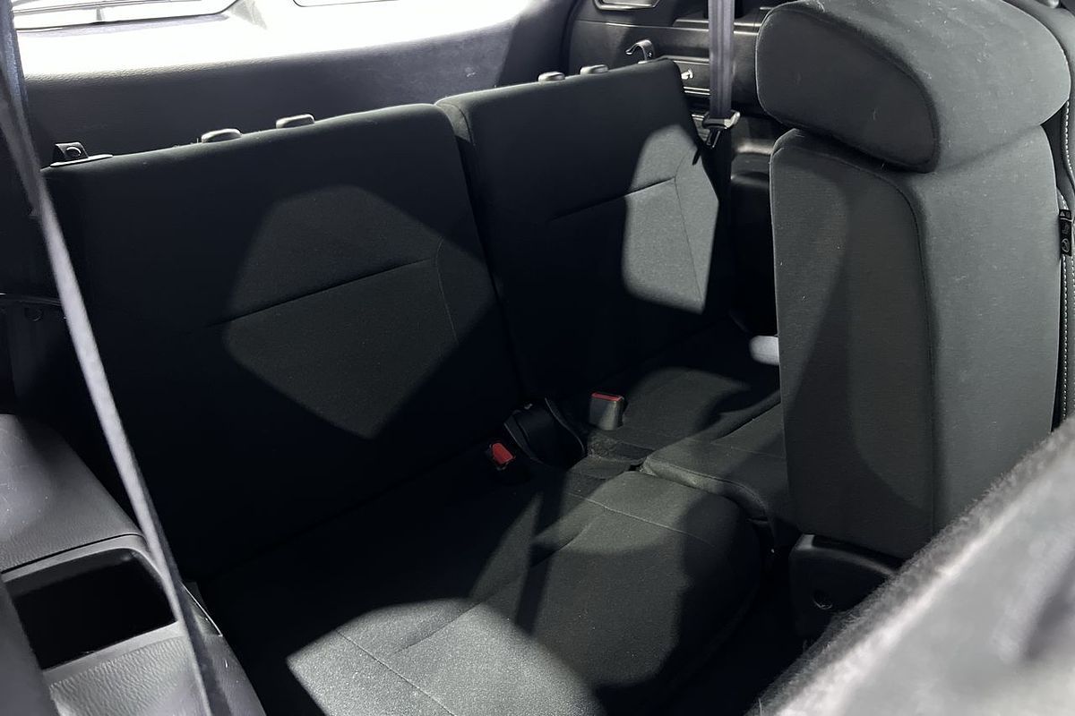 2022 Mitsubishi Outlander ES ZM