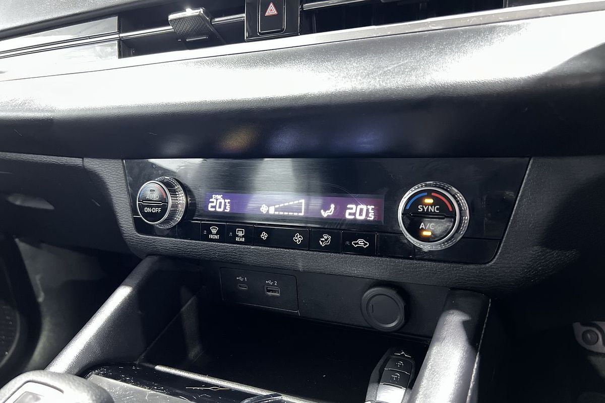 2022 Mitsubishi Outlander ES ZM
