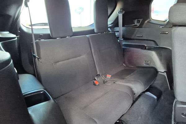 2023 Mitsubishi Outlander ES ZM
