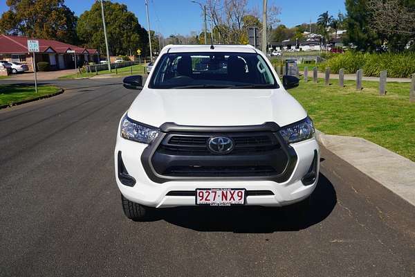 2020 Toyota Hilux SR (4x4) GUN126R Facelift 4X4