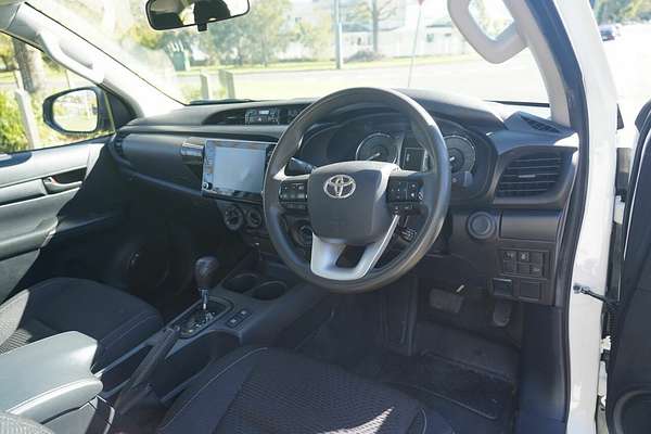 2020 Toyota Hilux SR (4x4) GUN126R Facelift 4X4