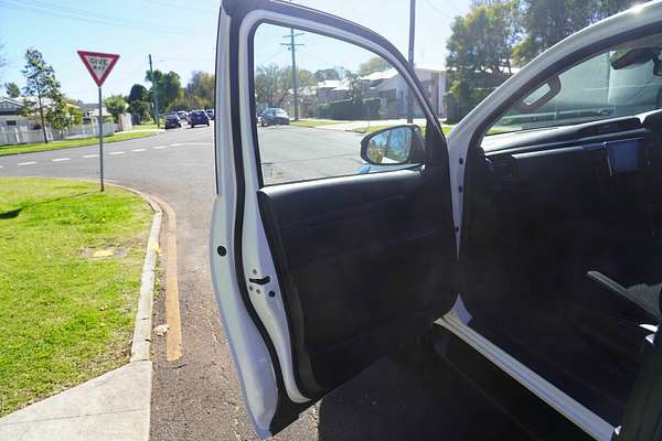 2020 Toyota Hilux SR (4x4) GUN126R Facelift 4X4