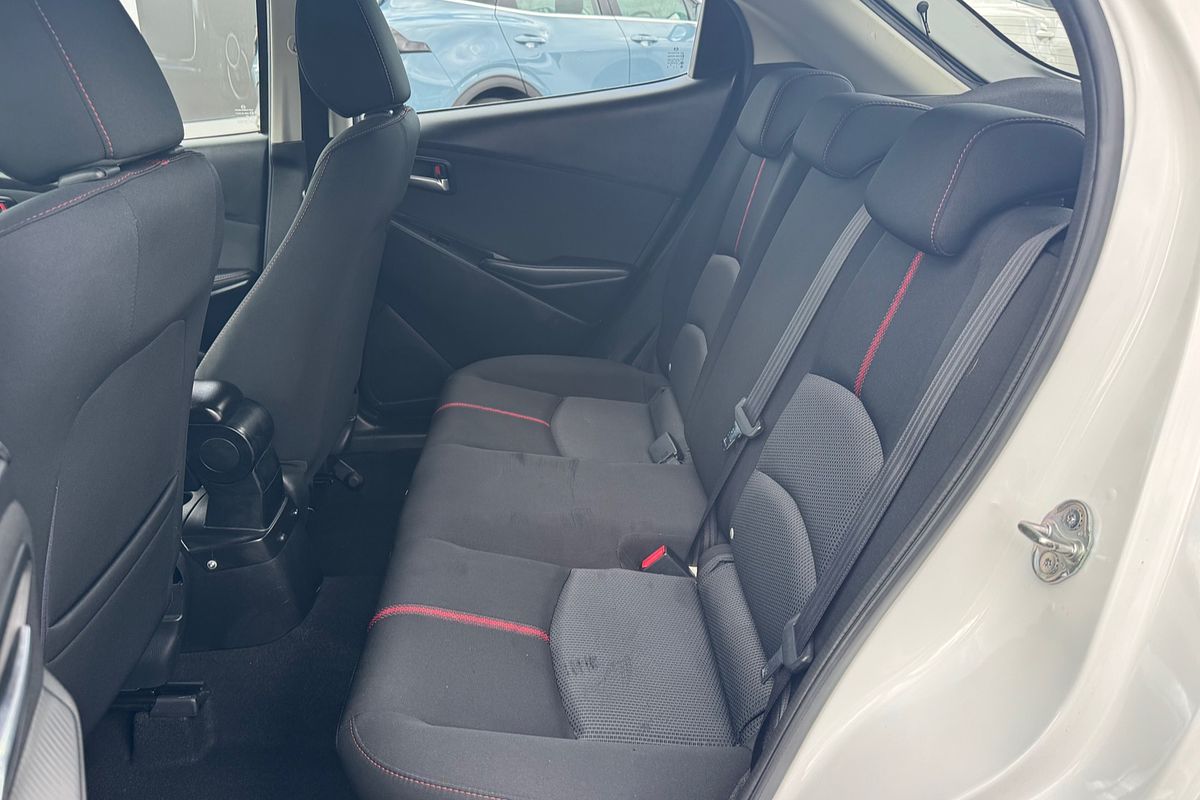 2015 Mazda 2 Genki DJ Series