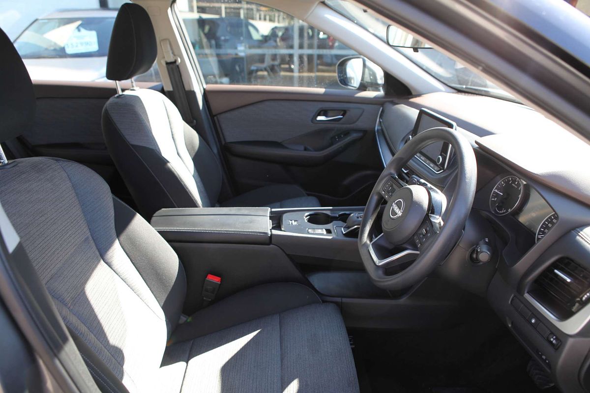 2024 Nissan X-TRAIL ST T33