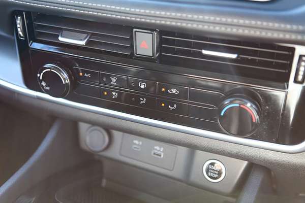 2024 Nissan X-TRAIL ST T33