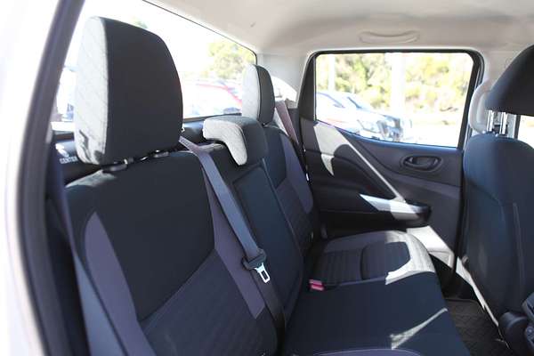 2025 Nissan Navara SL Warrior D23