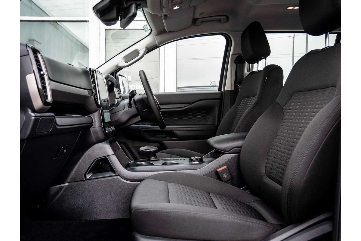 2024 Ford Everest Ambiente 2.0L