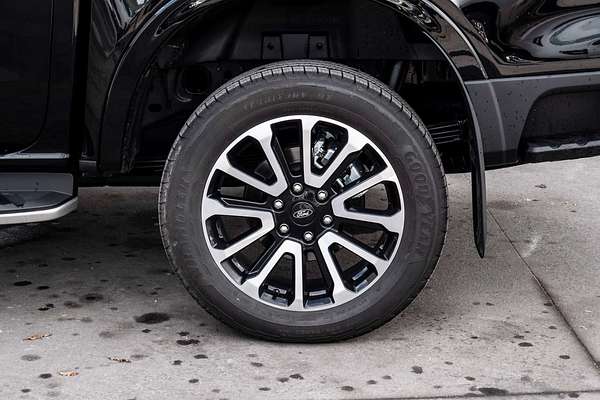 2025 Ford Ranger Platinum 4X4 3.0L