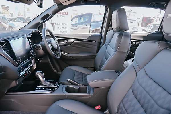 2025 Isuzu D-MAX