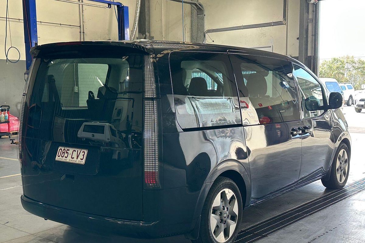 2021 Hyundai STARIA US4.V1