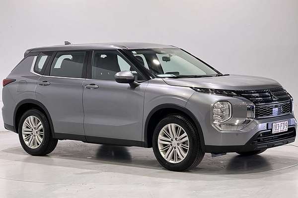 2022 Mitsubishi Outlander ES ZM