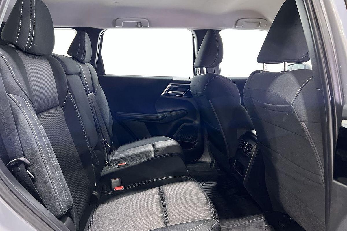 2022 Mitsubishi Outlander ES ZM