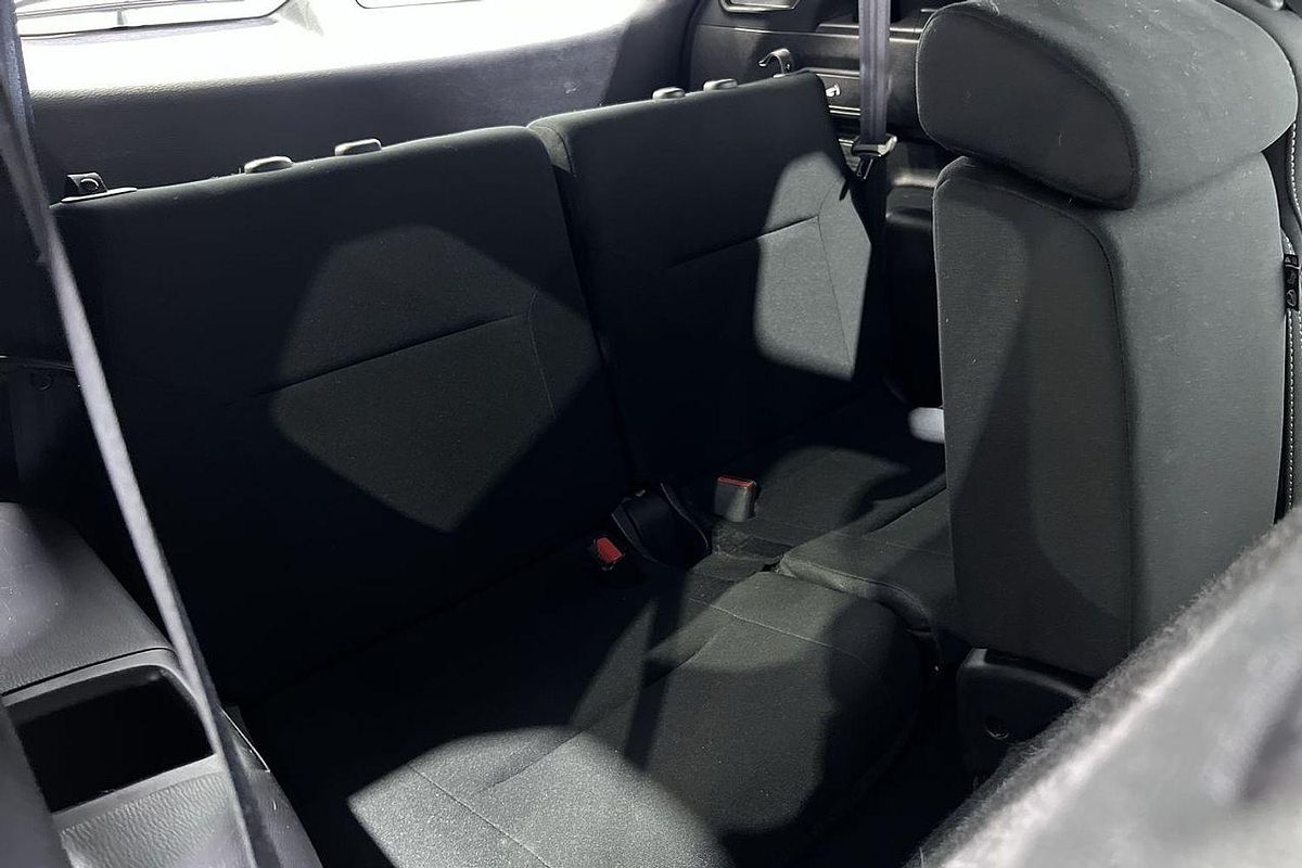 2022 Mitsubishi Outlander ES ZM