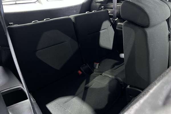 2022 Mitsubishi Outlander ES ZM
