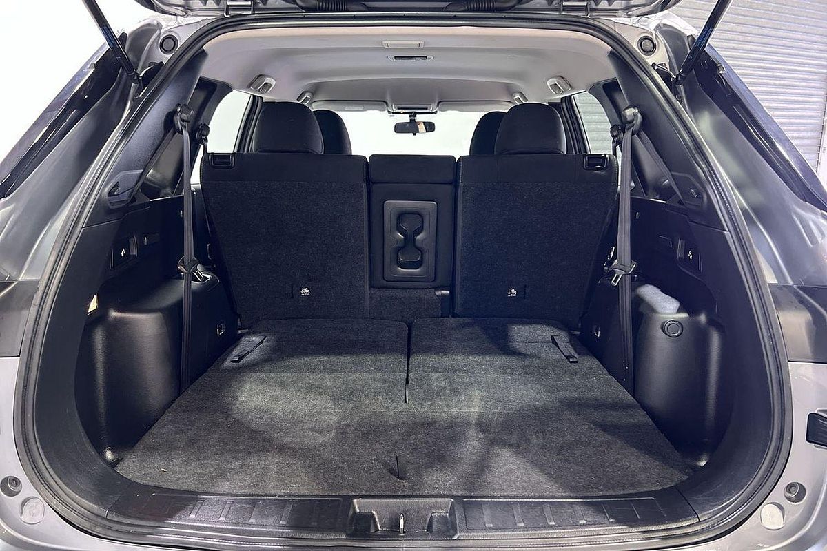 2022 Mitsubishi Outlander ES ZM