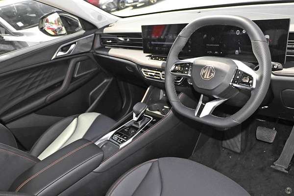 2024 MG HS Essence AS33 2WD