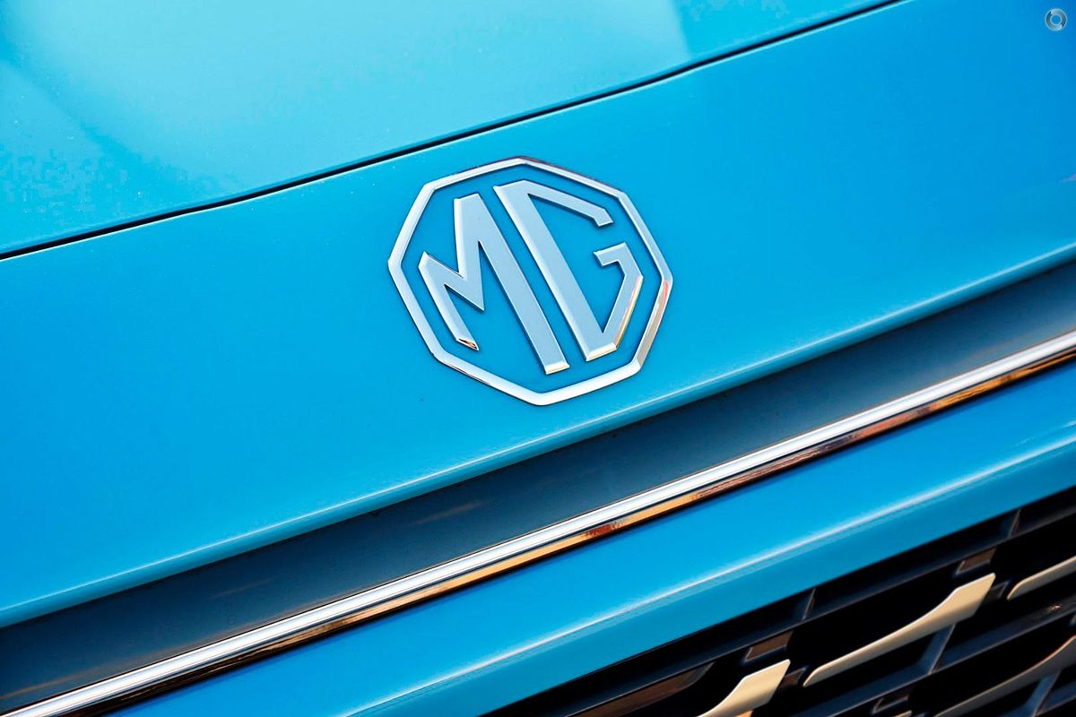 2024 MG HS Essence AS33 2WD
