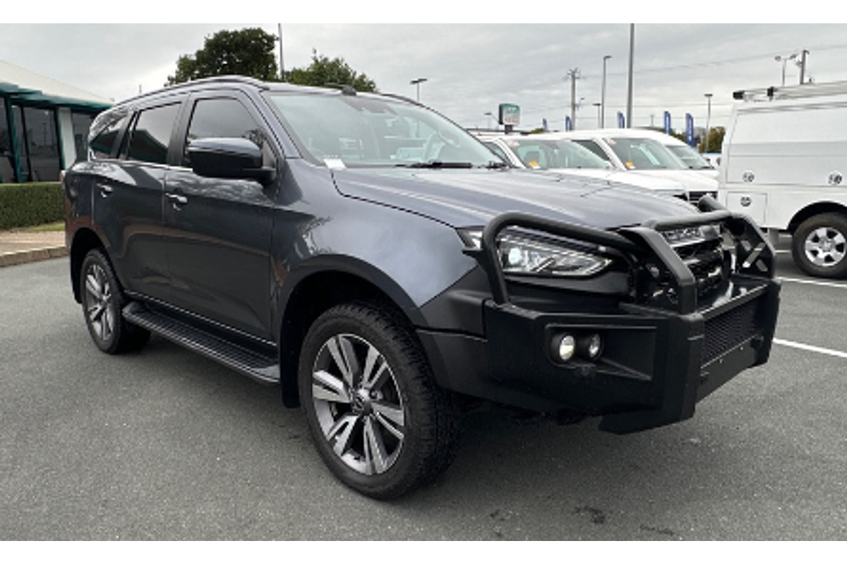 2023 Isuzu MU-X LS-T