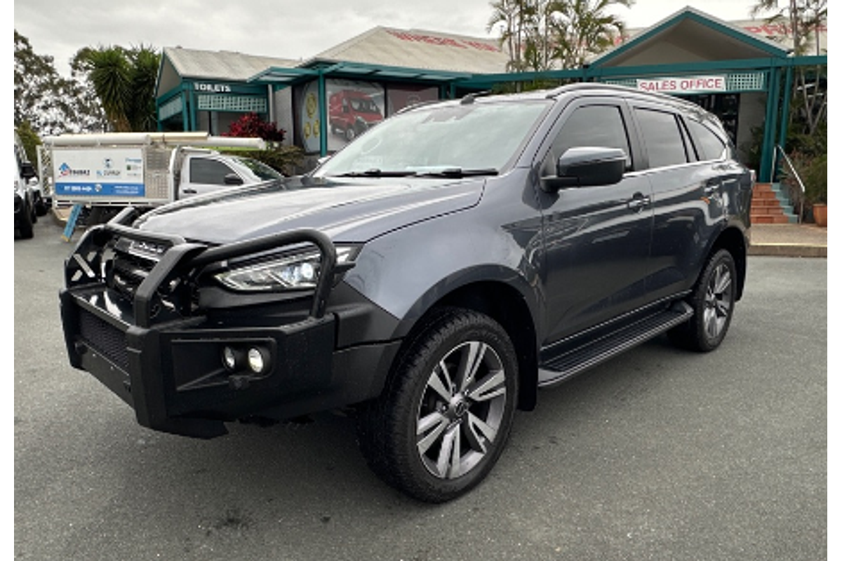 2023 Isuzu MU-X LS-T