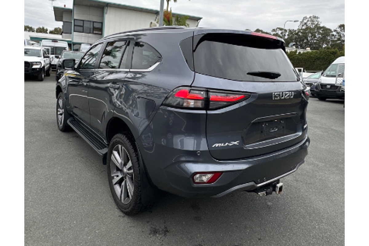 2023 Isuzu MU-X LS-T