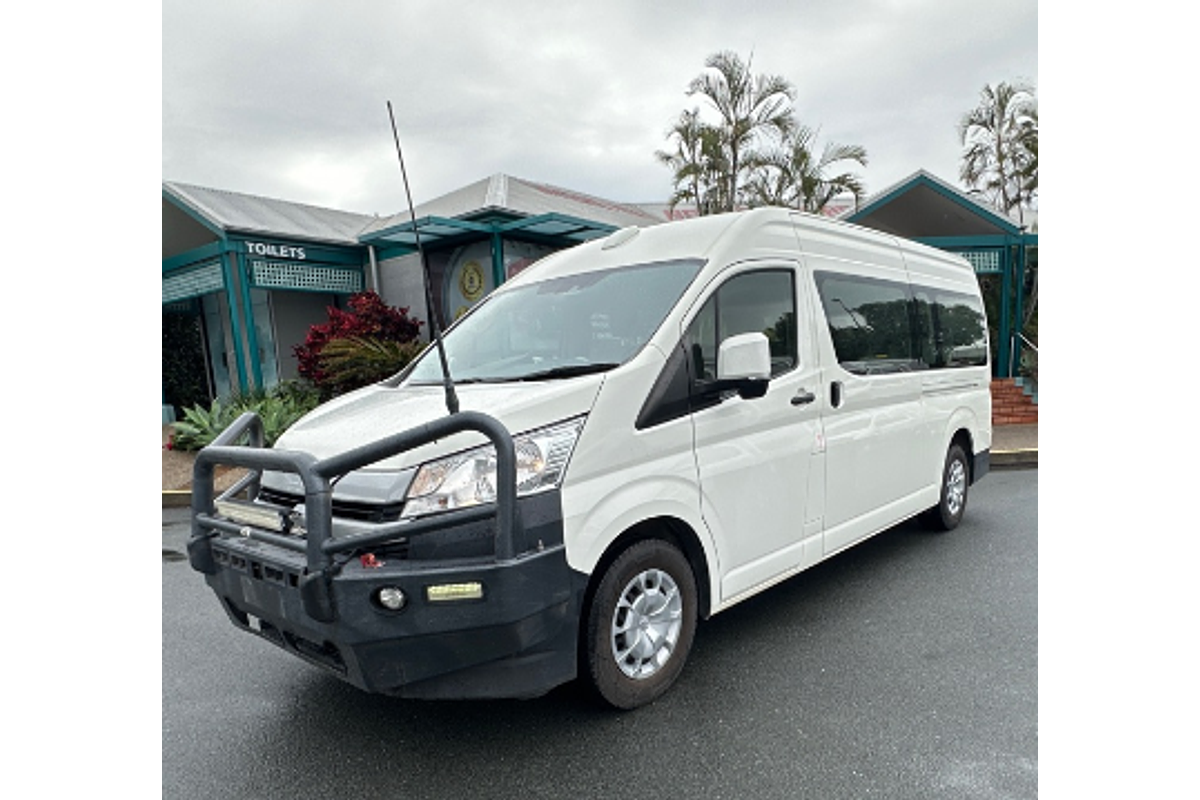 2021 Toyota Hiace Commuter GDH322R